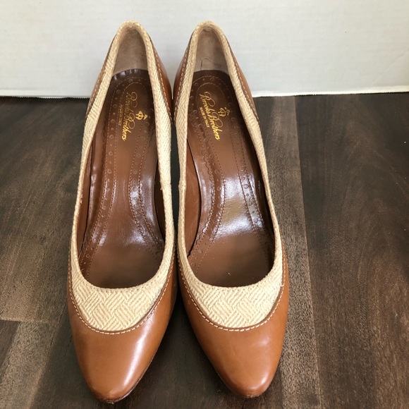 Brooks Brothers Italy Leather & Fabric Heels, sz 6 - Picture 2 of 8